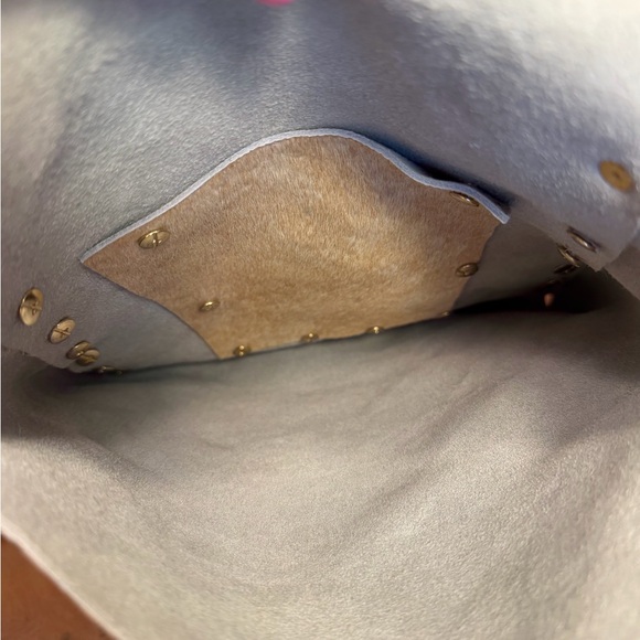 Handburned Sunflower Cowhide Crossbody Bag with Woven Guitar Strap -NWOT’s - Picture 15 of 16